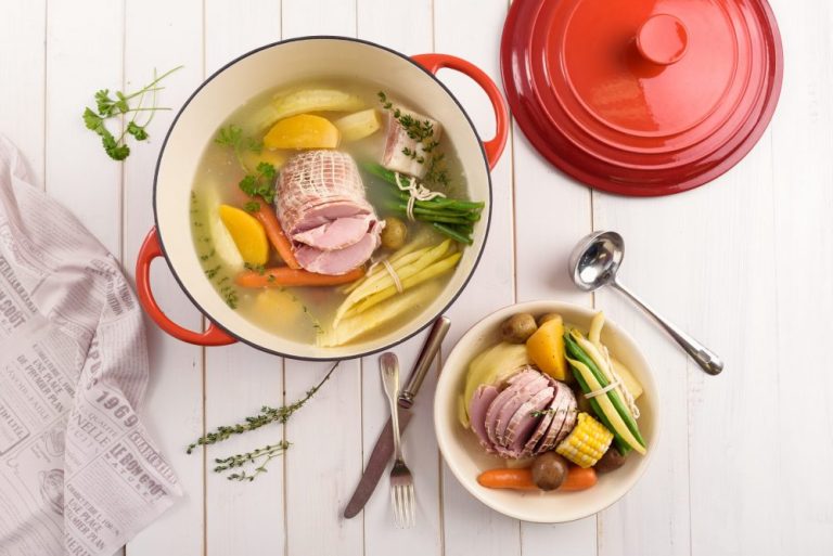 Cuisine-saumure-1-Charcuterie-Fortin-2085-scaled-e1579290074907